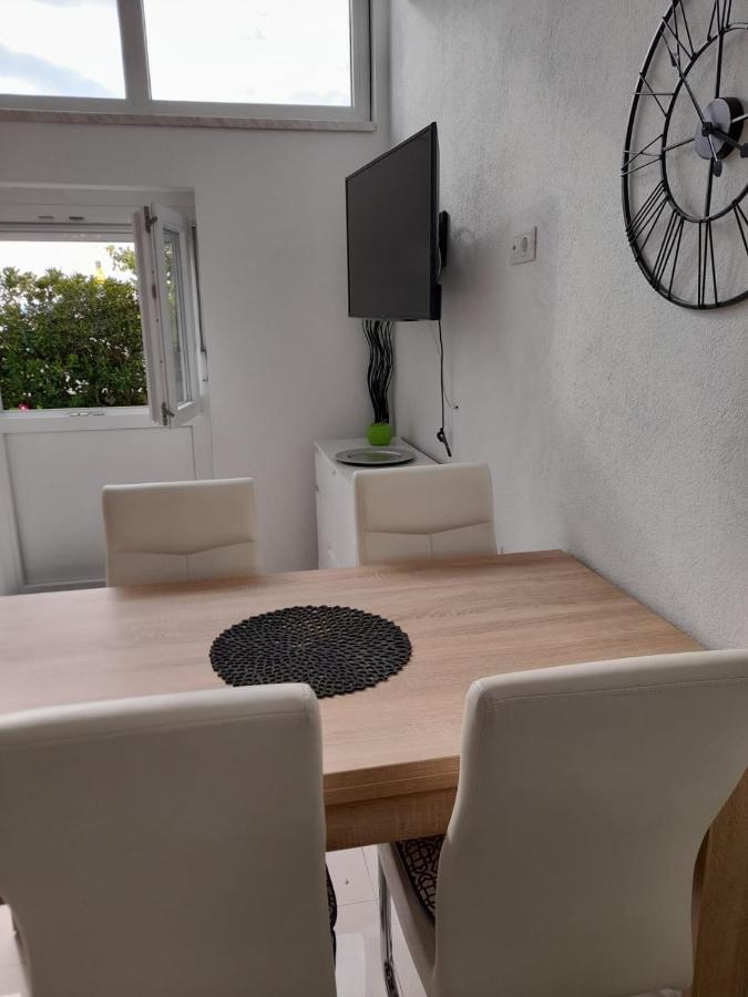 Ml Apartman セニ エクステリア 写真