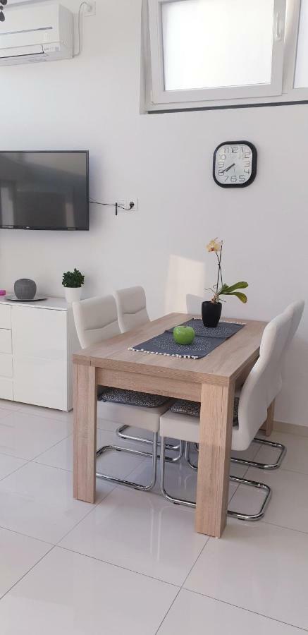 Ml Apartman セニ エクステリア 写真